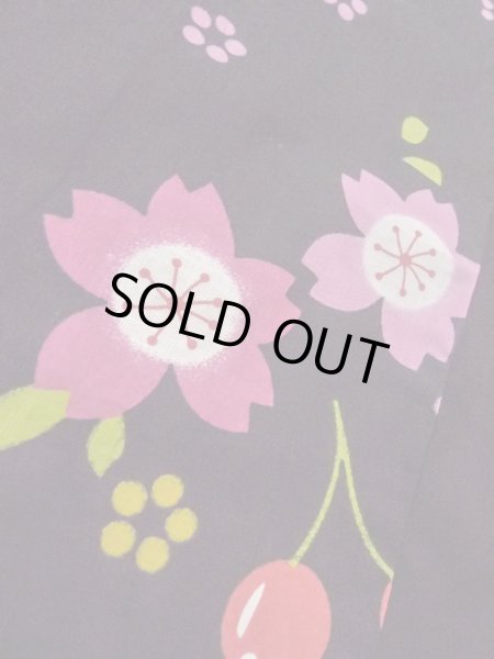 Photo8: O0228R Vintage Japanese kimono   Black YUKATA summer(made in Other than Japan) for women / Cotton. SAKURA cherry blossom   (Grade B) (8)