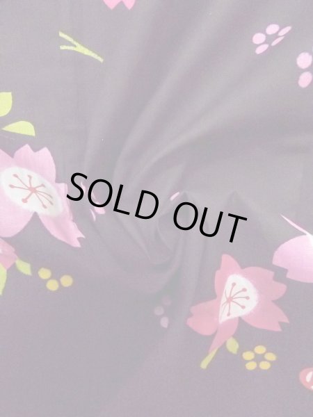 Photo12: O0228R Vintage Japanese kimono   Black YUKATA summer(made in Other than Japan) for women / Cotton. SAKURA cherry blossom   (Grade B) (12)