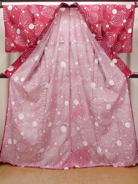 Photo2: O0228S Vintage Japanese kimono  Vivid Red YUKATA summer(made in Other than Japan) for women / Cotton. Circle   (Grade D) (2)