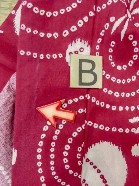 Photo15: O0228S Vintage Japanese kimono  Vivid Red YUKATA summer(made in Other than Japan) for women / Cotton. Circle   (Grade D) (15)