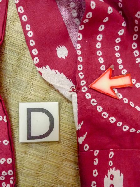 Photo17: O0228S Vintage Japanese kimono  Vivid Red YUKATA summer(made in Other than Japan) for women / Cotton. Circle   (Grade D) (17)