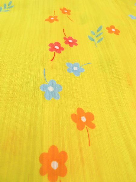 Photo10: O0228T Vintage Japanese kimono  Vivid Yellow YUKATA summer(made in Other than Japan) for women / Cotton. Flower,   (Grade B) (10)
