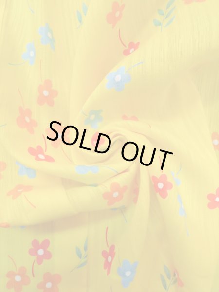 Photo11: O0228T Vintage Japanese kimono  Vivid Yellow YUKATA summer(made in Other than Japan) for women / Cotton. Flower,   (Grade B) (11)