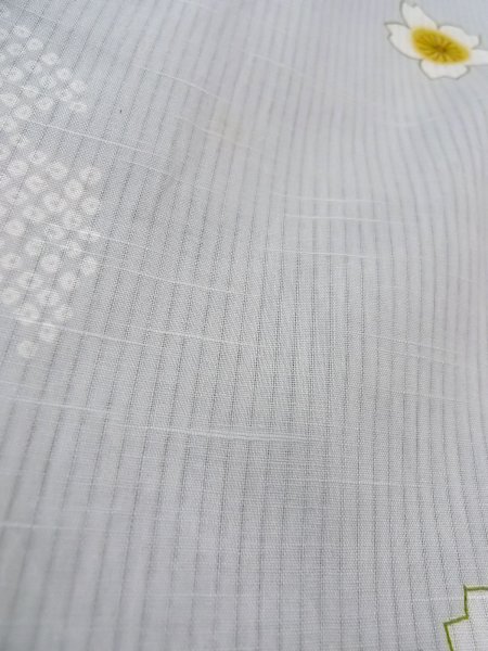 Photo10: O0228U Vintage Japanese kimono  Light Gray YUKATA summer(made in Other than Japan) for women / Linen. SAKURA cherry blossom,   (Grade D) (10)