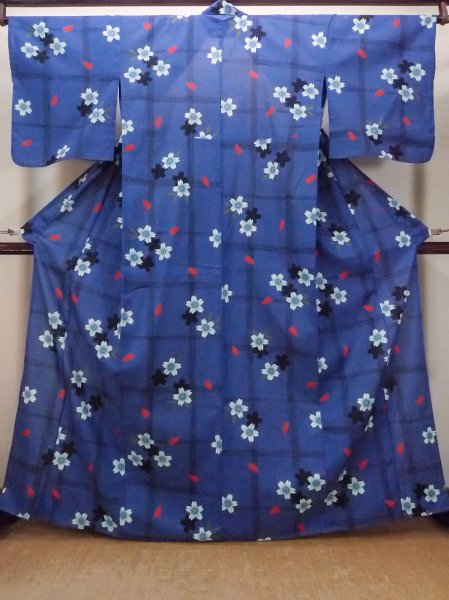 Photo1: O0228V Vintage Japanese kimono  Dark Indigo Blue YUKATA summer(made in Other than Japan) for women / Cotton. SAKURA cherry blossom,   (Grade B) (1)