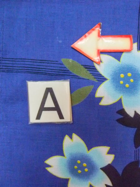 Photo14: O0228V Vintage Japanese kimono  Dark Indigo Blue YUKATA summer(made in Other than Japan) for women / Cotton. SAKURA cherry blossom,   (Grade B) (14)