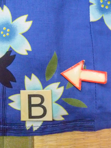 Photo15: O0228V Vintage Japanese kimono  Dark Indigo Blue YUKATA summer(made in Other than Japan) for women / Cotton. SAKURA cherry blossom,   (Grade B) (15)