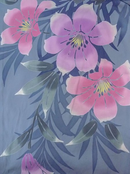 Photo3: O0228W Vintage Japanese kimono  Bluish Gray YUKATA summer(made in Other than Japan) for women / Cotton. Iris Fabric is made in Japan. Lilly pattern.  (Grade C) (3)