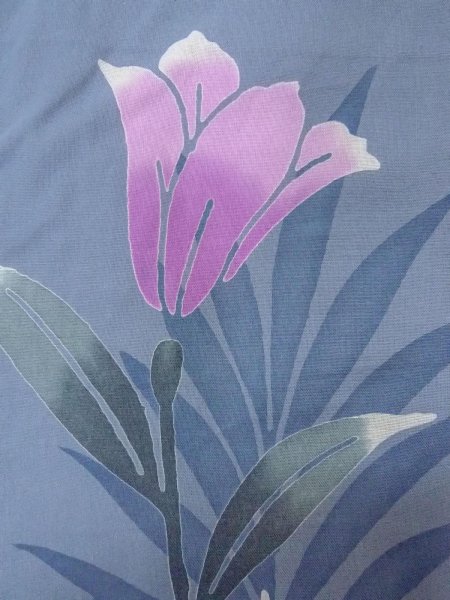 Photo7: O0228W Vintage Japanese kimono  Bluish Gray YUKATA summer(made in Other than Japan) for women / Cotton. Iris Fabric is made in Japan. Lilly pattern.  (Grade C) (7)