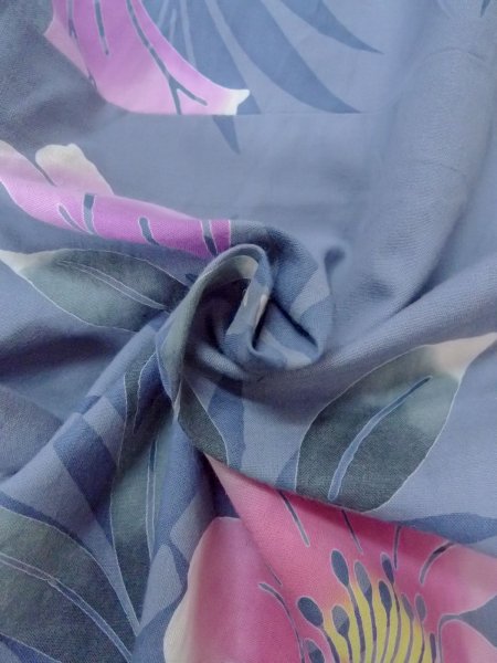 Photo11: O0228W Vintage Japanese kimono  Bluish Gray YUKATA summer(made in Other than Japan) for women / Cotton. Iris Fabric is made in Japan. Lilly pattern.  (Grade C) (11)