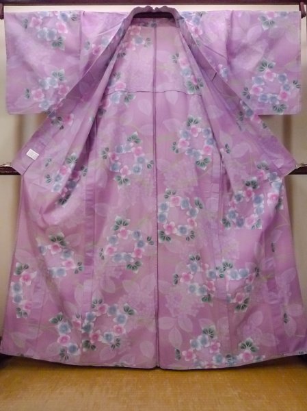 Photo2: O0228Y Vintage Japanese kimono  Pale Wisteria YUKATA summer(made in Japan) for women / Cotton. Flower, Hydrangea pattern  (Grade B) (2)
