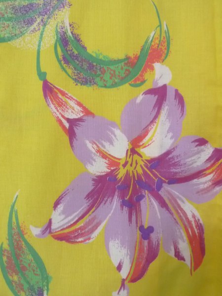 Photo5: Mint O0228Z Vintage Japanese kimono  Pale Yellow YUKATA summer(made in Other than Japan) for women / Cotton. Flower, Lilly pattern.  (Grade A) (5)