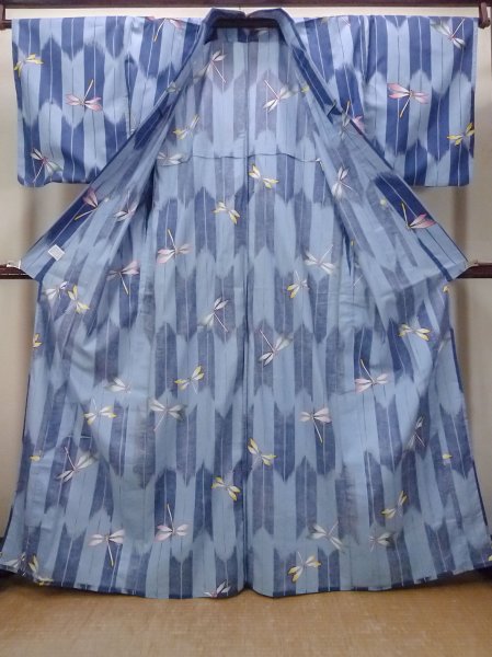Photo2: O0301A Used Japanese kimono  Grayish Light Blue YUKATA summer(made in Other than Japan) for women / Cotton.  Dragonfly pattern  (Grade C) (2)