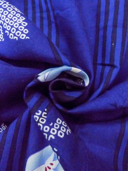 Photo12: O0301D Used Japanese kimono  Dark Blue YUKATA summer(made in Other than Japan) for women / Cotton. Flower,   (Grade B) (12)