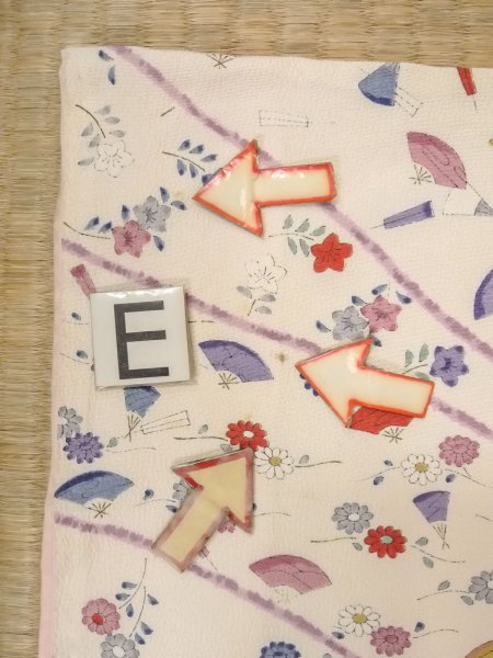Photo18: O0312E Vintage Japanese kimono   Off White KOMON dyed for women / Silk. Chrysanthemum,   (Grade C) (18)