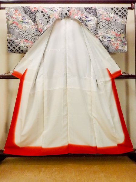 Photo2: O0312J Vintage Japanese kimono   Black KOMON dyed for women / Silk. SAKURA cherry blossom,   (Grade B) (2)