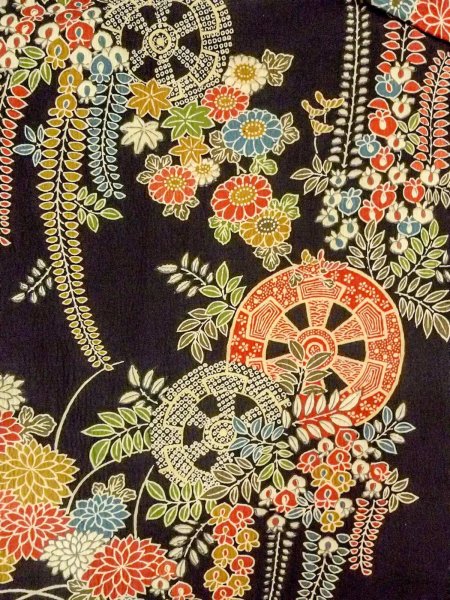 Photo3: O0312K Used Japanese kimono   Black HITOE unlined for women / Synthetic. Flower,   (Grade B) (3)