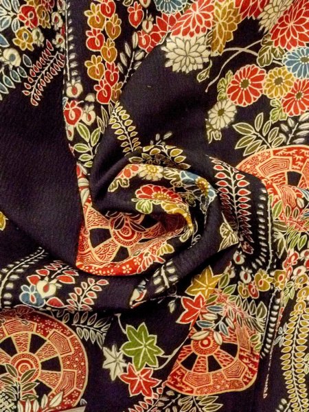 Photo11: O0312K Used Japanese kimono   Black HITOE unlined for women / Synthetic. Flower,   (Grade B) (11)
