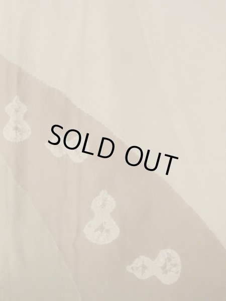 Photo5: O0312R Used Japanese kimono   Gray OSHIMA-TSUMUGI for men / Silk. Tortoise-shell pattern(Hexagonal pattern) 120 Tortoise-shell pattern(Hexagonal pattern)  (Grade B) (5)