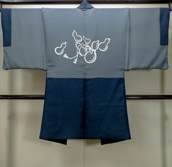 Photo3: O0312Z Used Japanese kimono   Navy Blue Men's Haori for men / Silk.    (Grade B) (3)