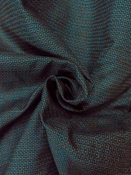 Photo17: O0313B Used Japanese kimono   Navy Blue OSHIMA-TSUMUGI for men / Silk. Tortoise-shell pattern(Hexagonal pattern)   (Grade B) (17)