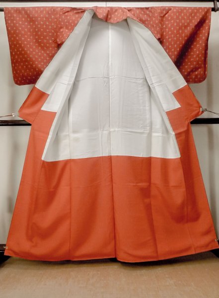 Photo2: Mint O0328A Vintage Japanese kimono  Vivid Vermilion TSUMUGI pongee for women / Silk. Cross   (Grade A) (2)