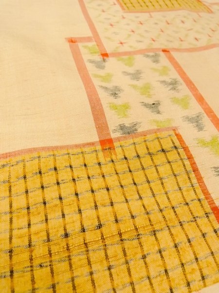 Photo8: O0328C Vintage Japanese kimono   Beige TSUMUGI pongee for women / Silk. Quadrangle,   (Grade B) (8)