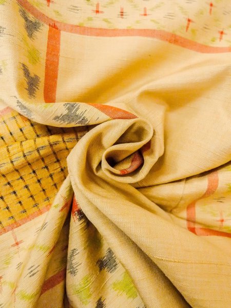 Photo12: O0328C Vintage Japanese kimono   Beige TSUMUGI pongee for women / Silk. Quadrangle,   (Grade B) (12)