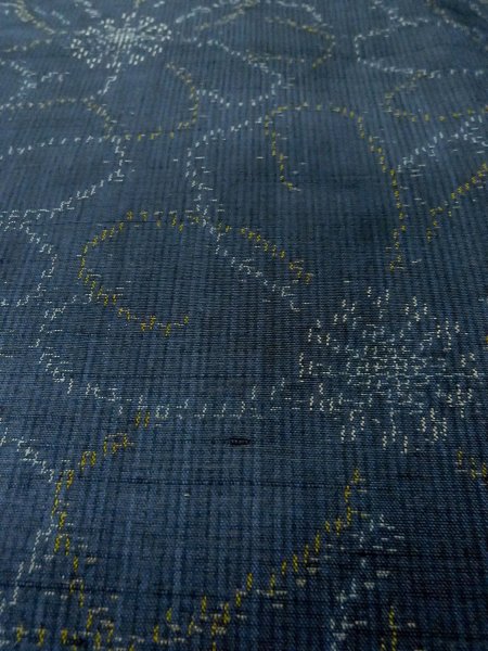 Photo9: O0328D Used Japanese kimono   Navy Blue TOKAMACHI-TSUMUGI for women / Silk. Chrysanthemum,   (Grade B) (9)