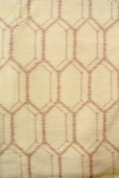 Photo4: O0328I Vintage Japanese kimono   Ivory TSUMUGI pongee for women / Silk. Tortoise-shell pattern(Hexagonal pattern)   (Grade B) (4)