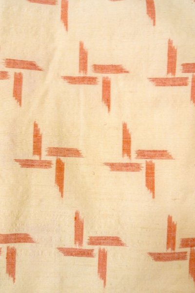 Photo5: O0328K Vintage Japanese kimono   Ivory TSUMUGI pongee for women / Silk. Abstract pattern   (Grade B) (5)