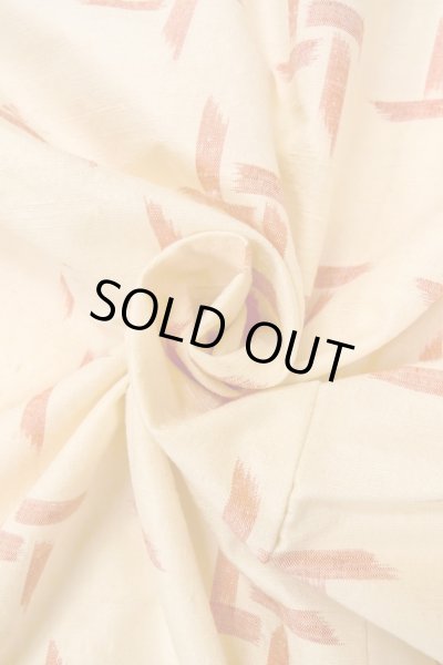 Photo11: O0328K Vintage Japanese kimono   Ivory TSUMUGI pongee for women / Silk. Abstract pattern   (Grade B) (11)