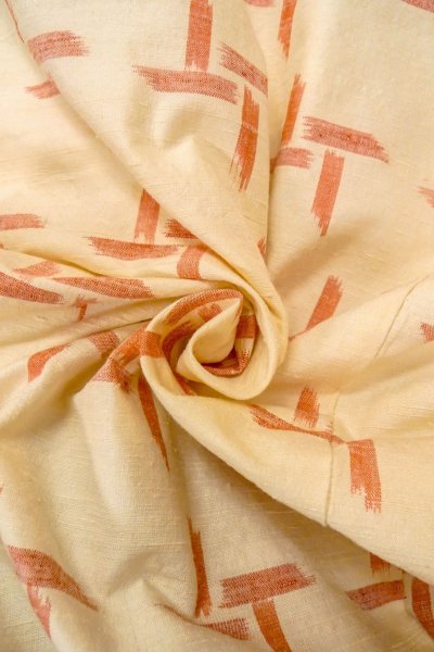 Photo12: O0328K Vintage Japanese kimono   Ivory TSUMUGI pongee for women / Silk. Abstract pattern   (Grade B) (12)