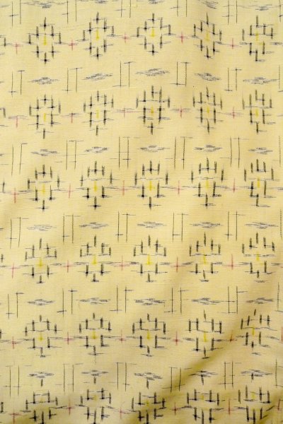 Photo4: O0328N Vintage Japanese kimono   Ivory TSUMUGI pongee for women / Silk. Cross,   (Grade B) (4)