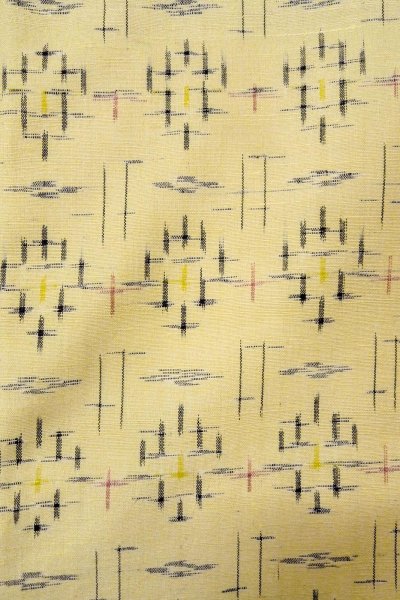 Photo5: O0328N Vintage Japanese kimono   Ivory TSUMUGI pongee for women / Silk. Cross,   (Grade B) (5)