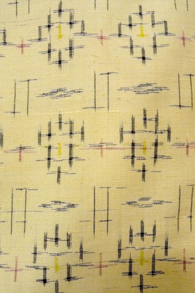 Photo6: O0328N Vintage Japanese kimono   Ivory TSUMUGI pongee for women / Silk. Cross,   (Grade B) (6)