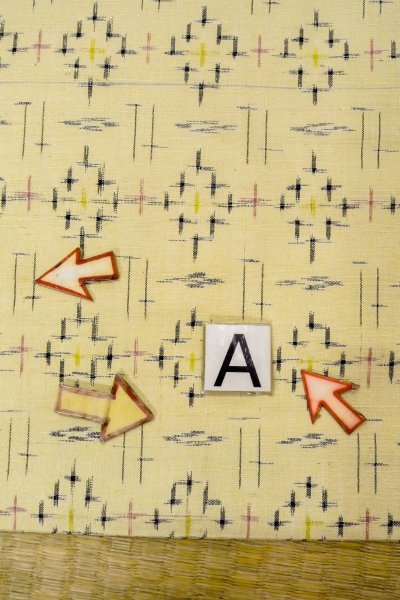 Photo14: O0328N Vintage Japanese kimono   Ivory TSUMUGI pongee for women / Silk. Cross,   (Grade B) (14)