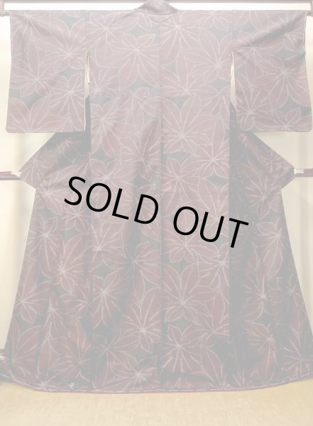 Photo1: O0328S Vintage Japanese kimono Black TSUMUGI pongee for women / Silk. MOMIJI maple leaf (Grade A) (1)