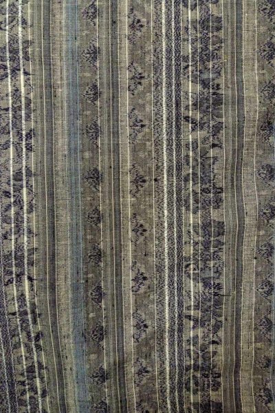 Photo4: O0328V Used Japanese kimono Gray TSUMUGI pongee for women / Silk. Flower (Grade C) (4)