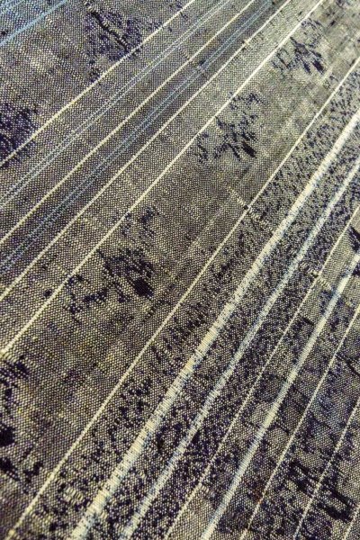 Photo8: O0328V Used Japanese kimono Gray TSUMUGI pongee for women / Silk. Flower (Grade C) (8)