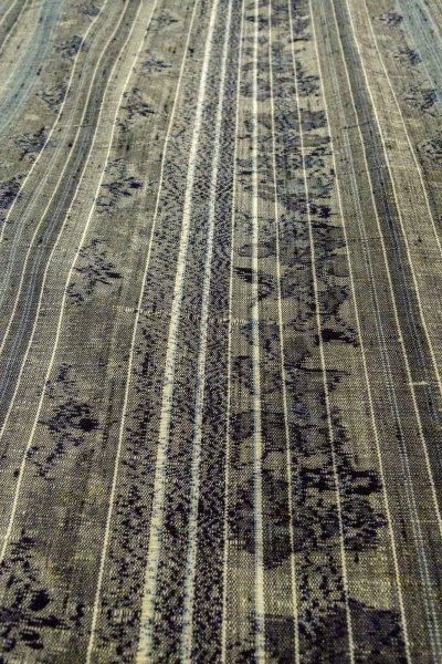 Photo10: O0328V Used Japanese kimono Gray TSUMUGI pongee for women / Silk. Flower (Grade C) (10)