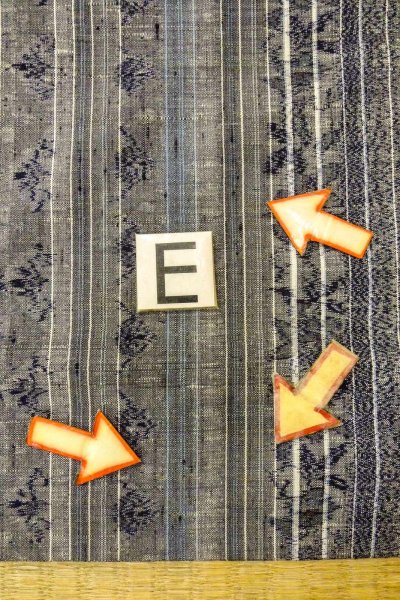 Photo18: O0328V Used Japanese kimono Gray TSUMUGI pongee for women / Silk. Flower (Grade C) (18)