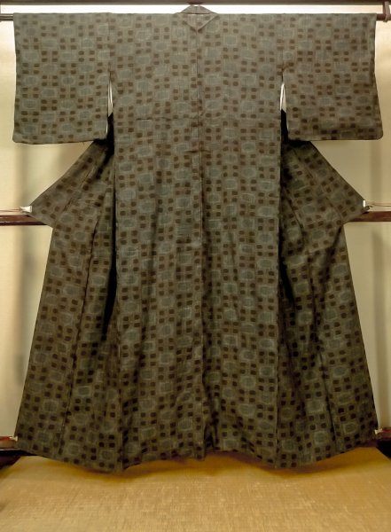 Photo1: O0328X Vintage Japanese kimono Purplish Gray TSUMUGI pongee for women / Silk. Flower (Grade B) (1)