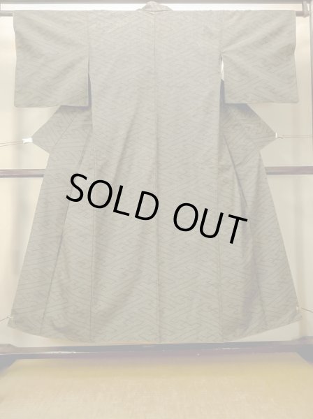 Photo1: Mint O0328Y Vintage Japanese kimono Grayish Brown TSUMUGI pongee for women / Silk. Greek key fret (Grade A) (1)