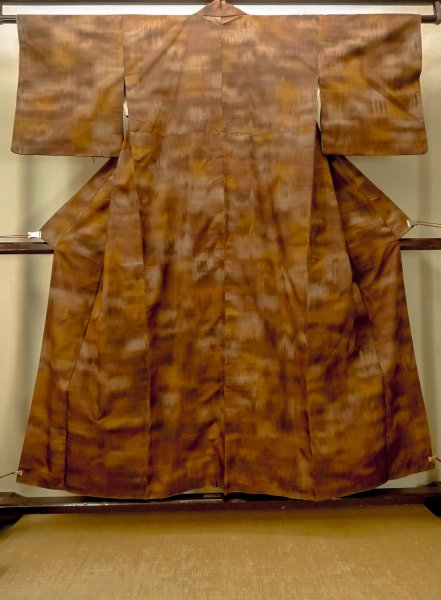 Photo1: Mint O0328Z Vintage Japanese kimono Brown TSUMUGI pongee for women / Silk. Gradation (Grade A) (1)