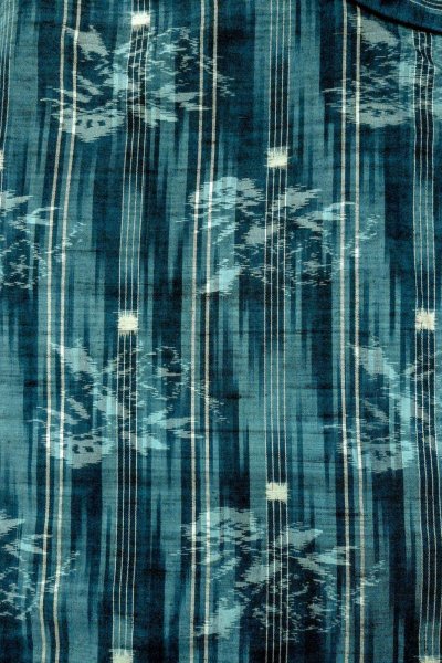 Photo3: O0329C Vintage Japanese kimono Dark Light Blue TSUMUGI pongee for women / Silk. Flower (Grade C) (3)