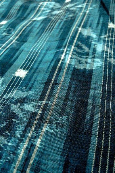 Photo8: O0329C Vintage Japanese kimono Dark Light Blue TSUMUGI pongee for women / Silk. Flower (Grade C) (8)