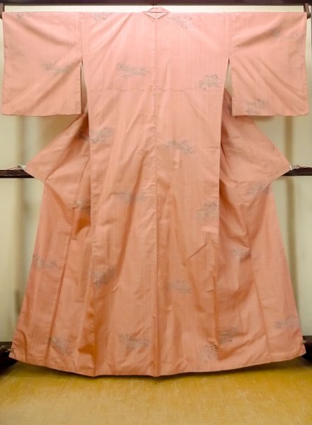 Photo1: O0329E Vintage Japanese kimono Light Coral TSUMUGI pongee for women / Silk. MOMIJI maple leaf (Grade C) (1)