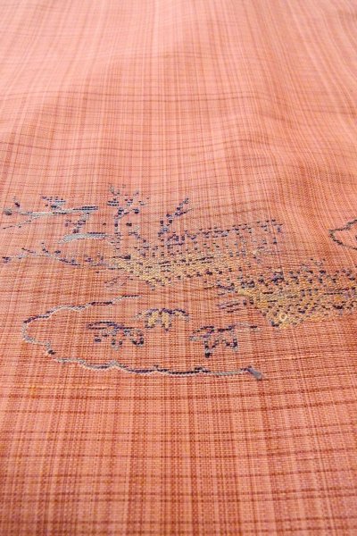 Photo9: O0329E Vintage Japanese kimono Light Coral TSUMUGI pongee for women / Silk. MOMIJI maple leaf (Grade C) (9)