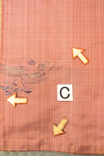 Photo16: O0329E Vintage Japanese kimono Light Coral TSUMUGI pongee for women / Silk. MOMIJI maple leaf (Grade C) (16)